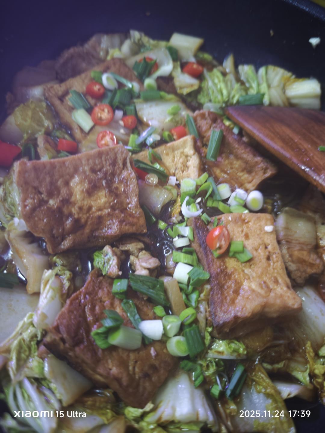 豆腐。豬肉。燉粉絲。