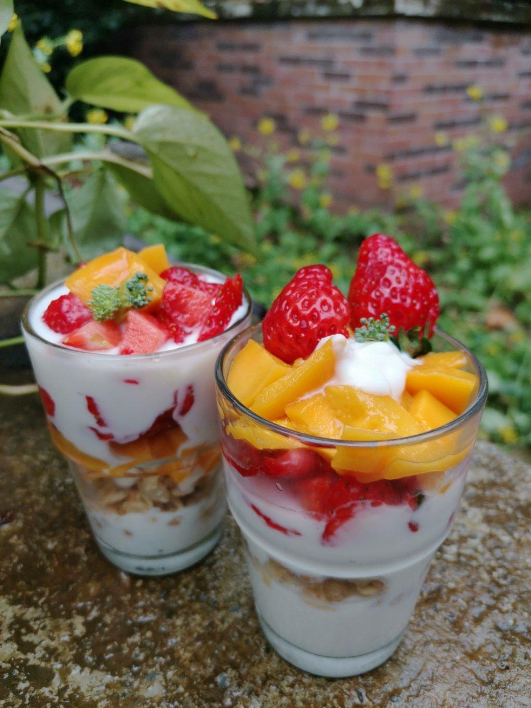 家乐氏谷兰诺拉 水果酸奶杯