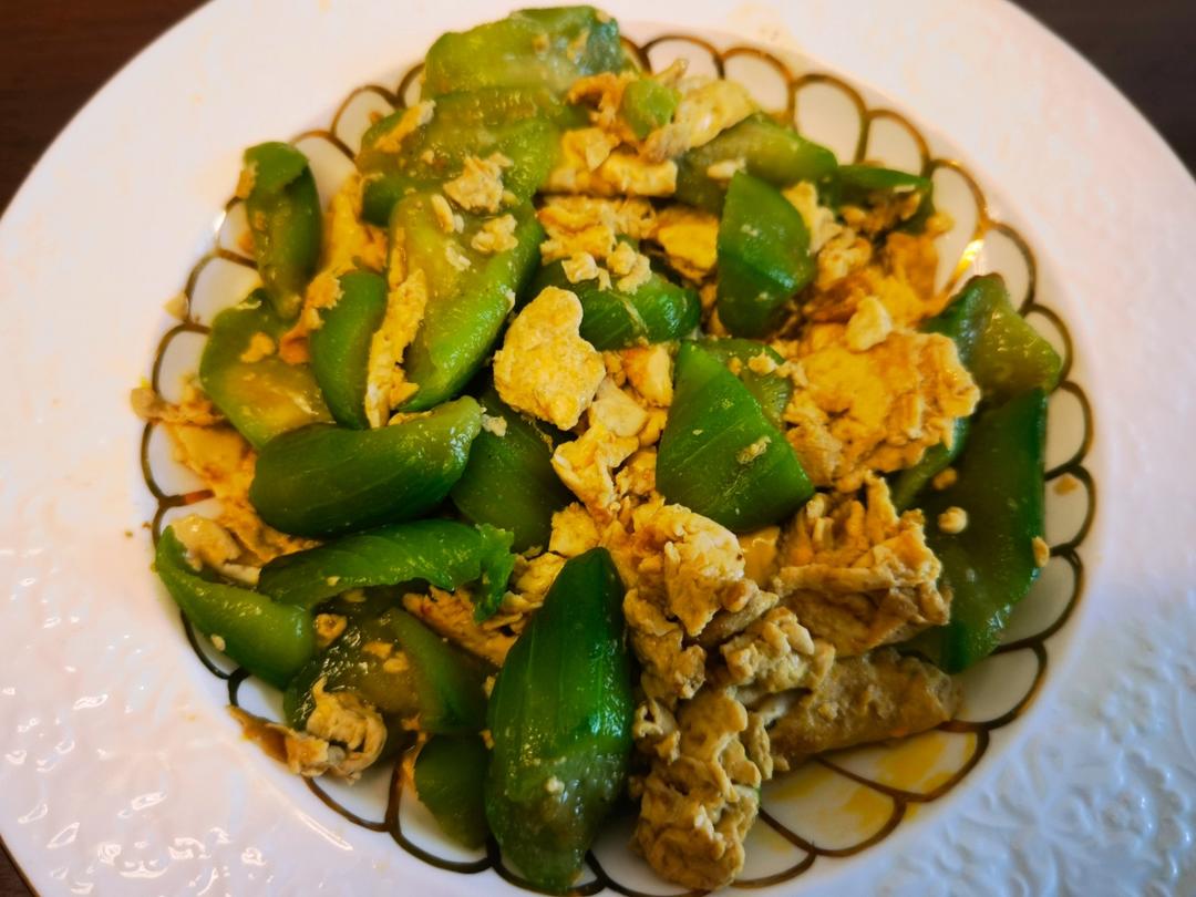 简单快手，五分钟搞定的丝瓜炒蛋