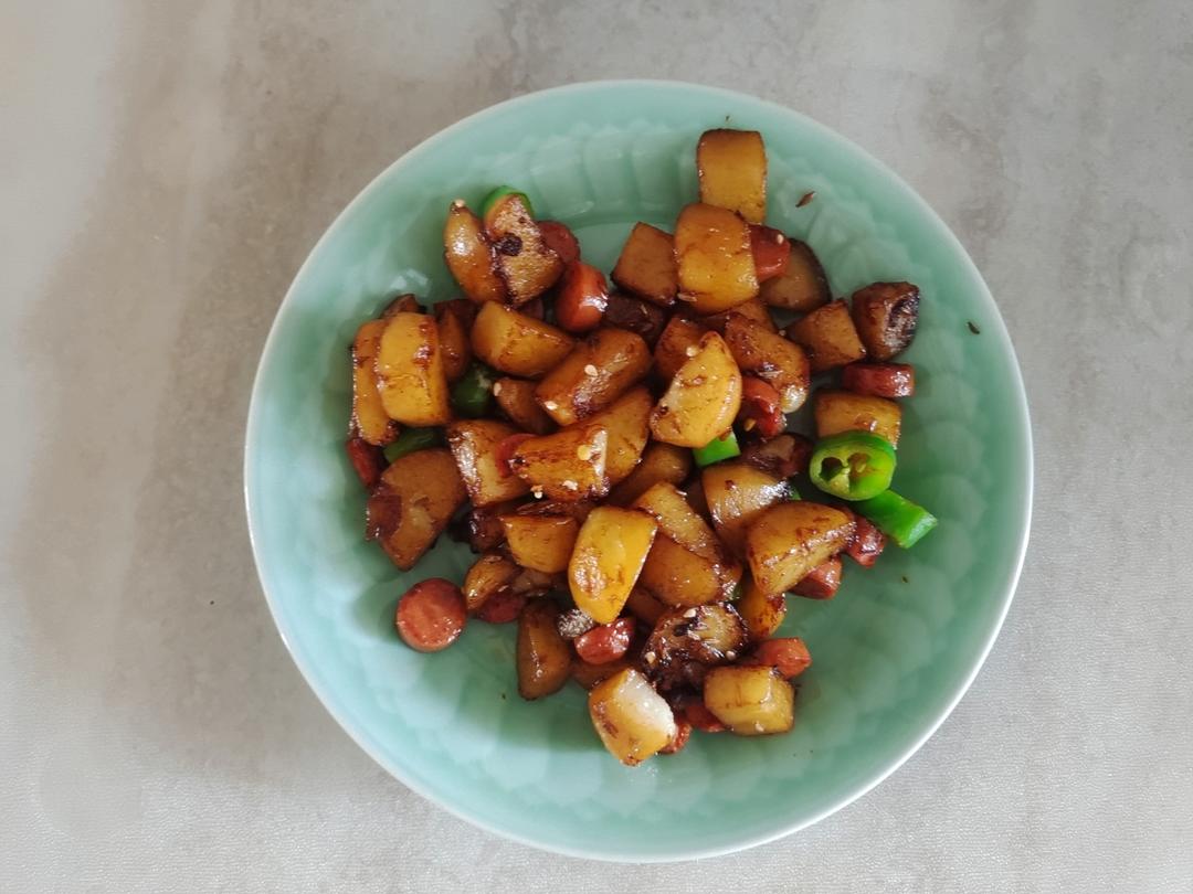 烧烤风味的土豆小香肠