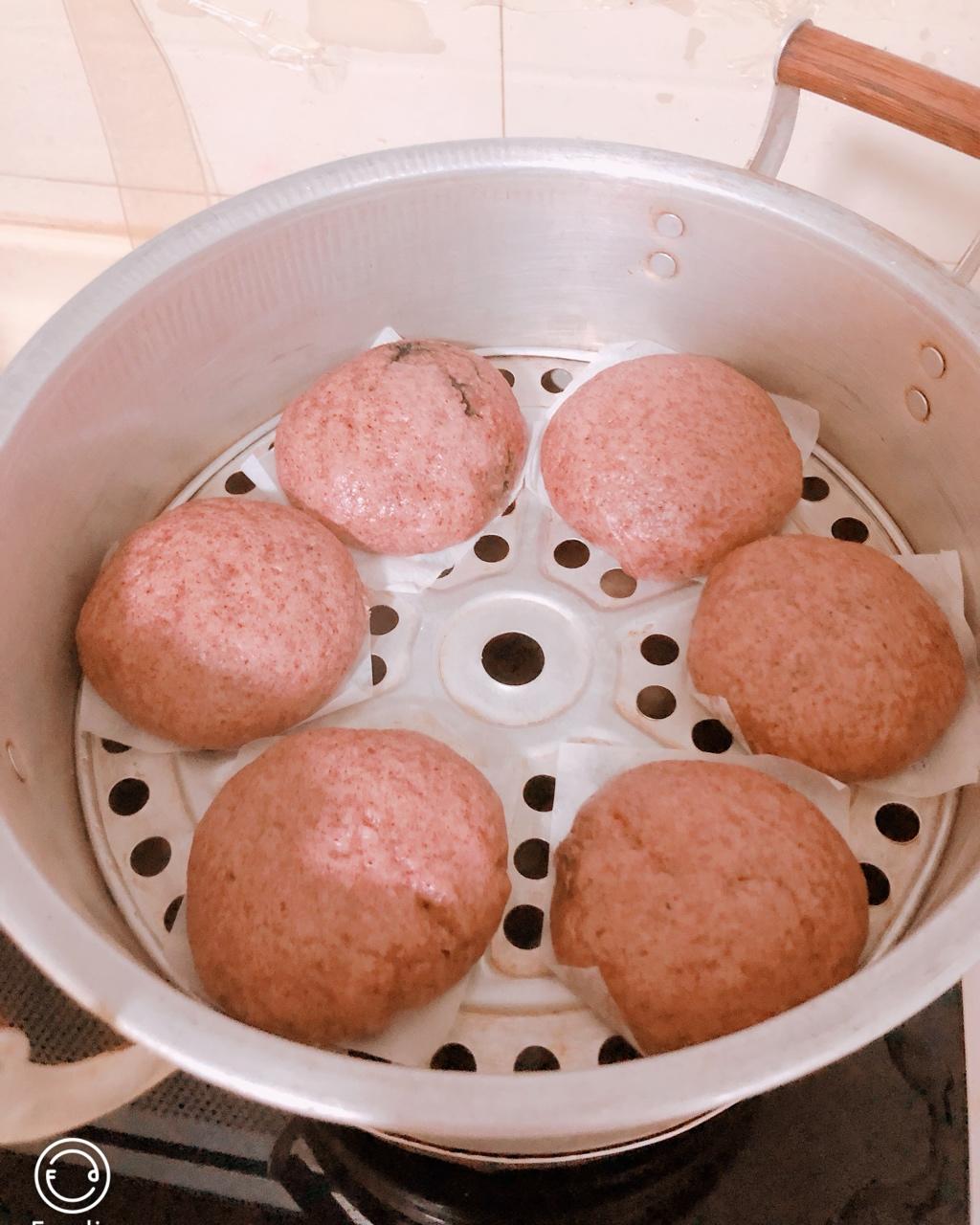 美好爱春天做的高粱馒头