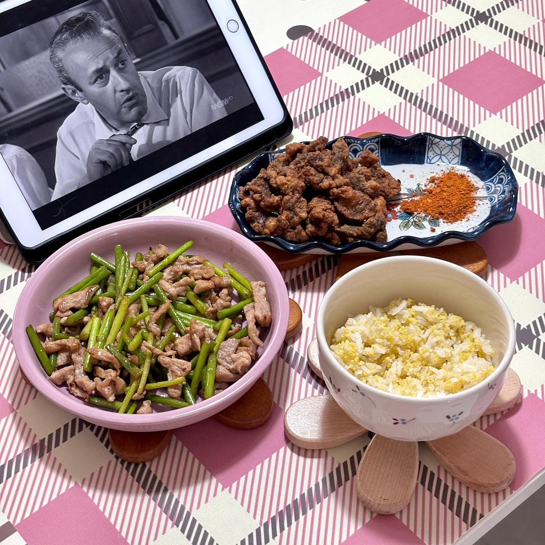 蒜薹炒肉丝