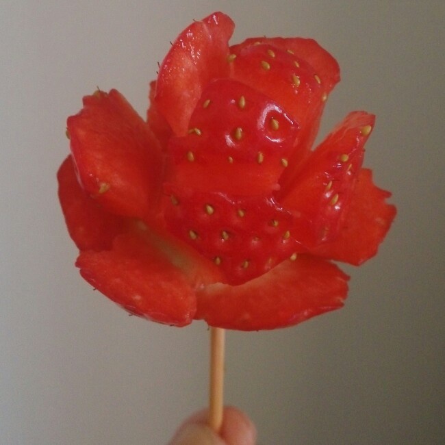 草莓玫瑰花