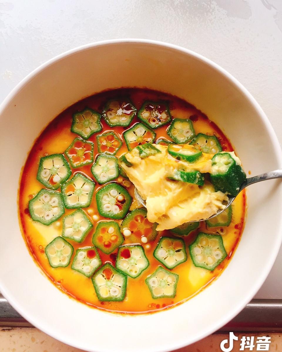 颜值控-做一朵开在碗里的花秋葵蒸水蛋