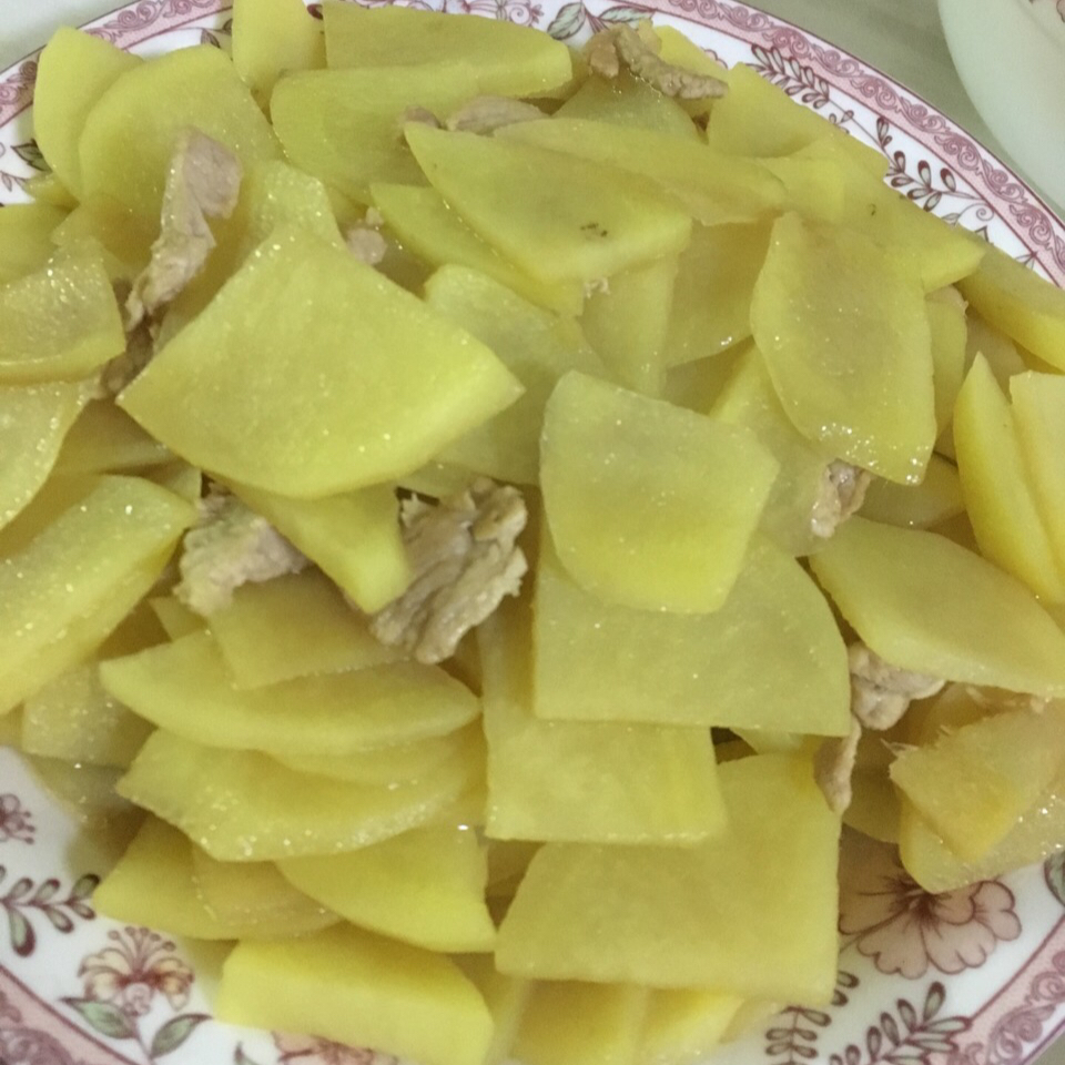 土豆炒肉片