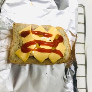培根芝士蛋吐司-快手开放式三明治 黄金爆浆～15分钟馋哭厨师本人的做法 步骤3