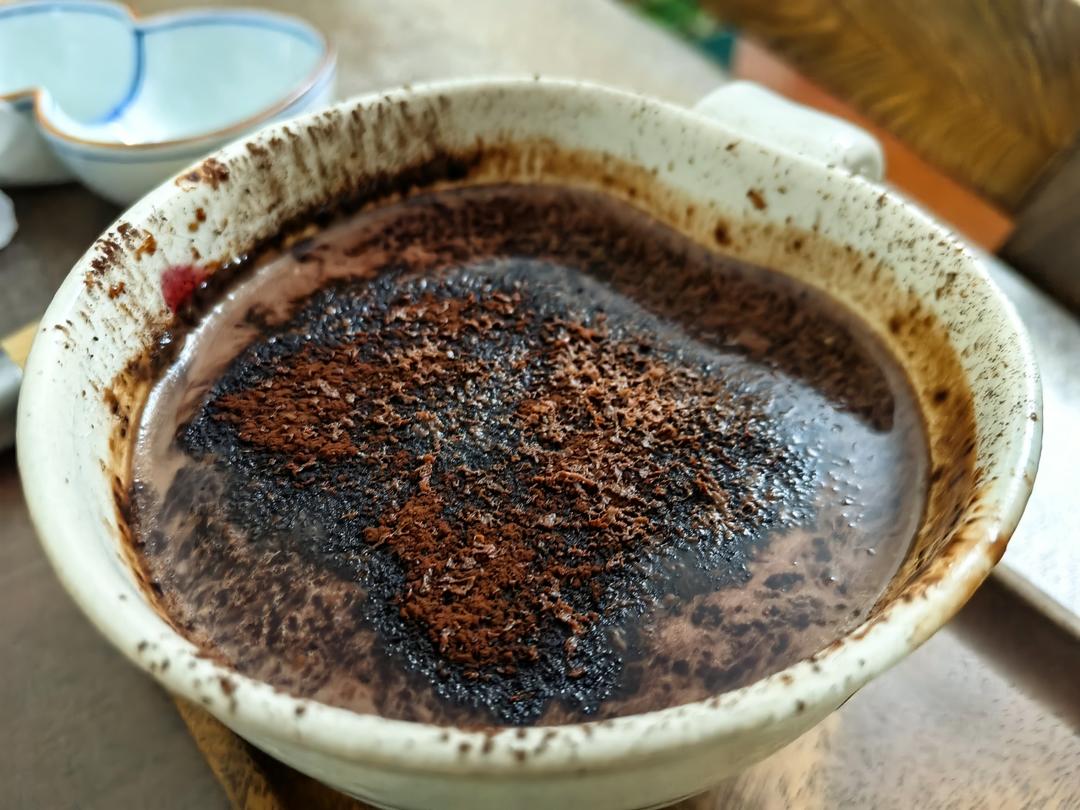 冬日里的一杯香醇热巧克力