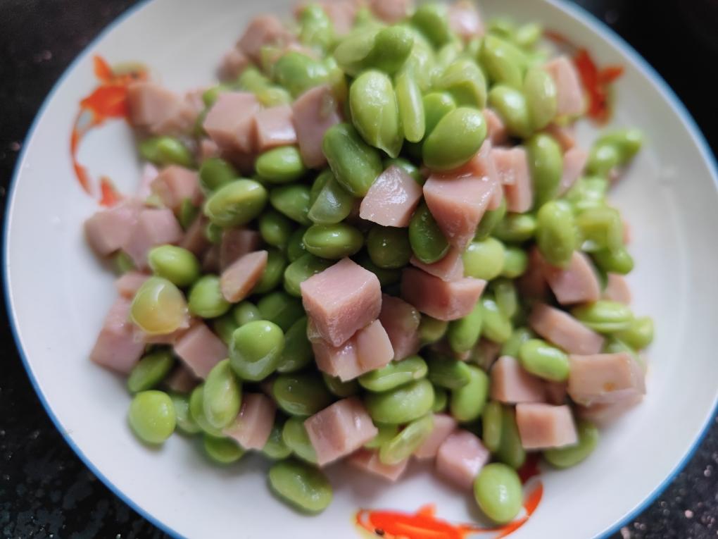 火腿肠炒毛豆