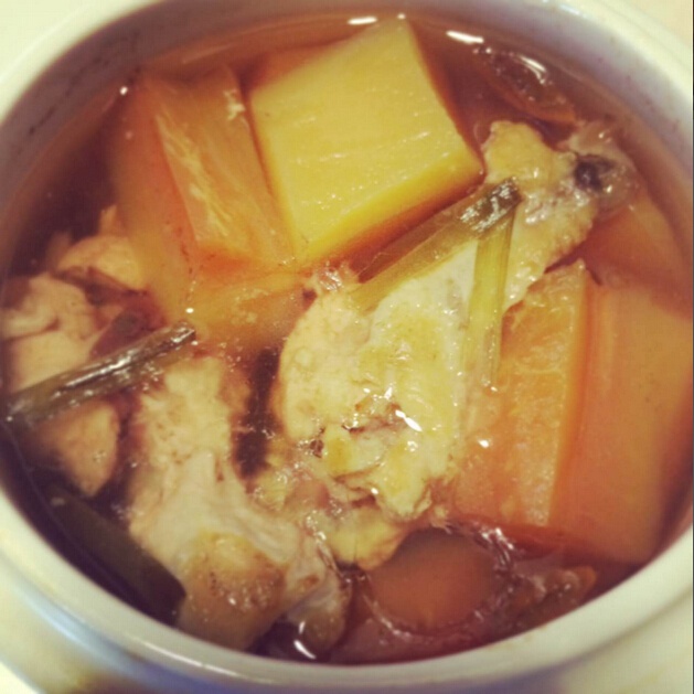 鸡腿炖木瓜
