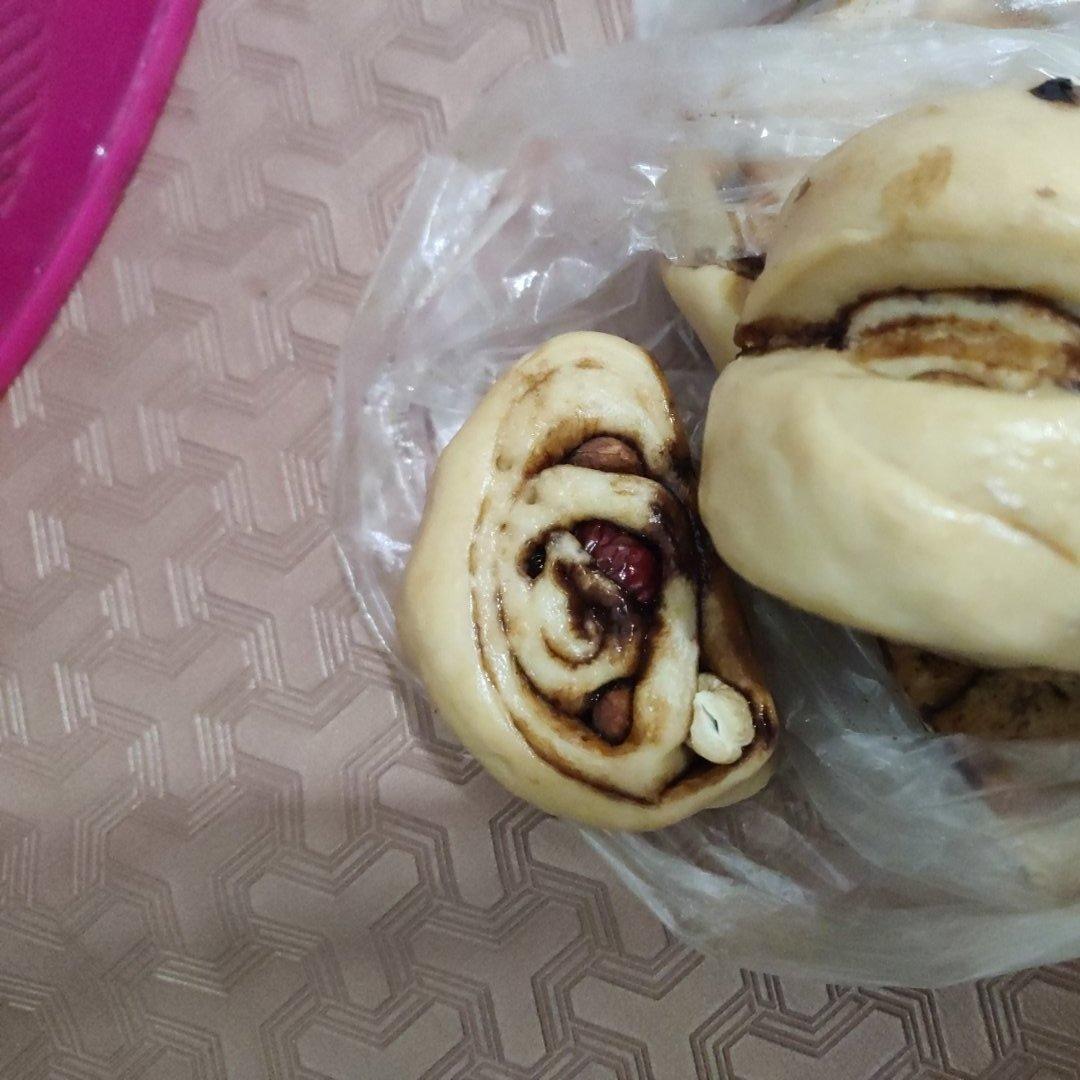 红枣核桃葡萄干黑芝麻红糖馒头