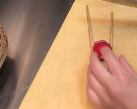 糖渍樱桃萝卜（详细步骤视频食谱更直观）的做法 步骤1