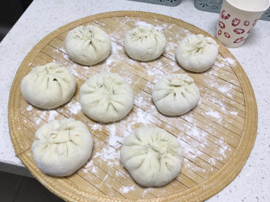 苦麻菜香菇包
