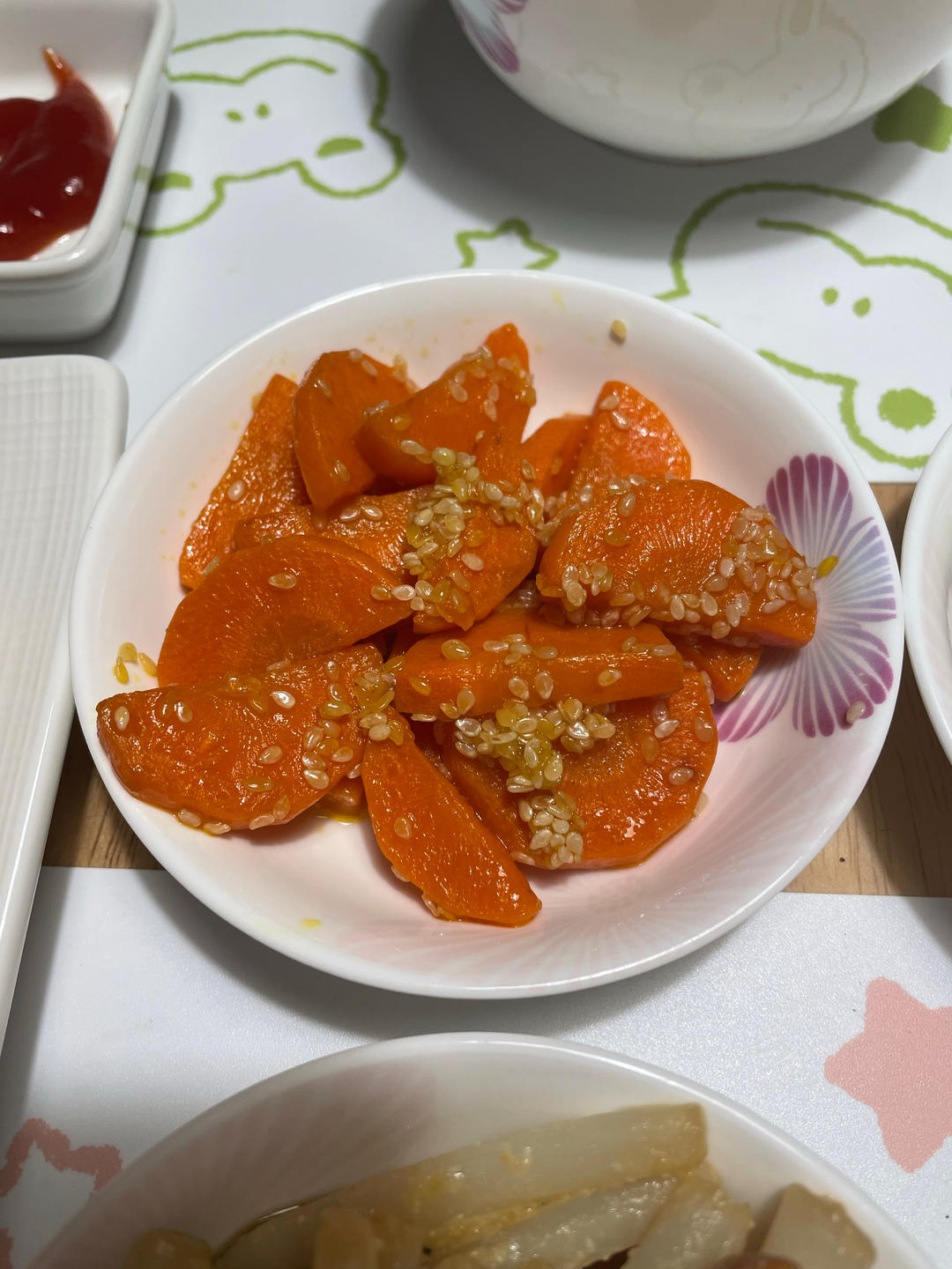 日本和食小菜之芝麻胡萝卜