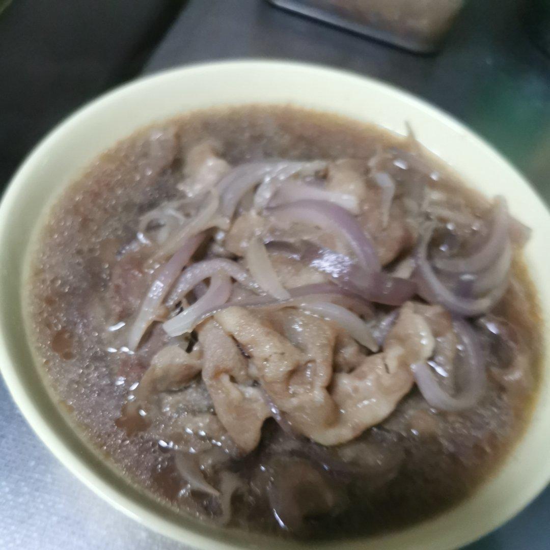 【调料简单的牛丼饭】