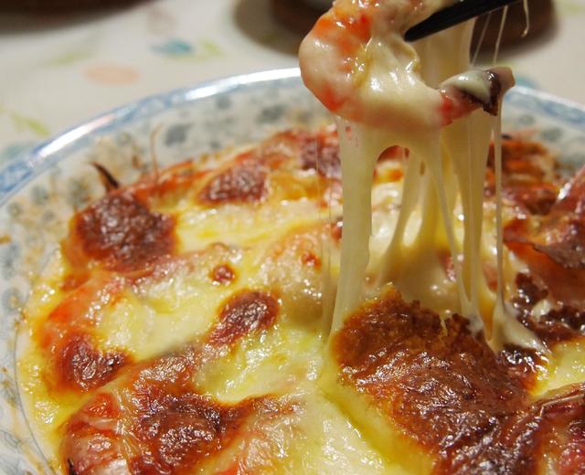 马苏里拉奶酪焗虾的做法