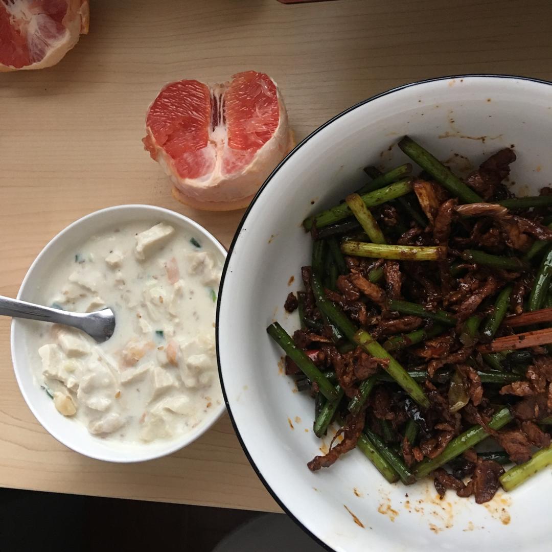 家常蒜苔肉丝