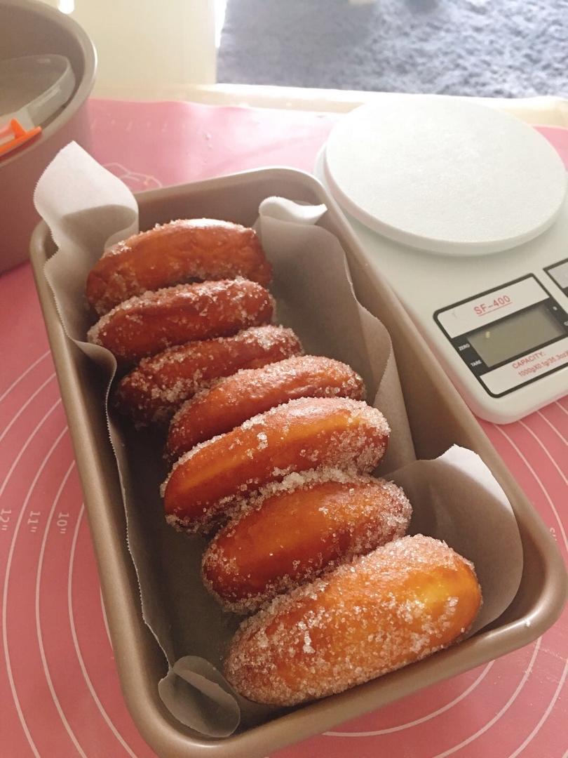 🍩超快手一小时低糖无需烤箱的甜甜圈（详细视频）