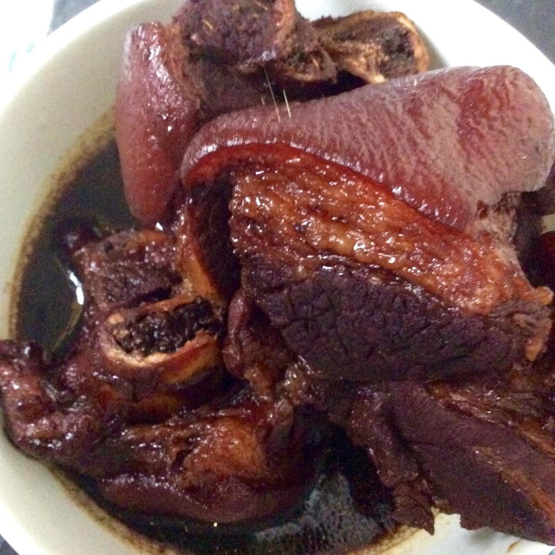 蜜汁肘子的做法