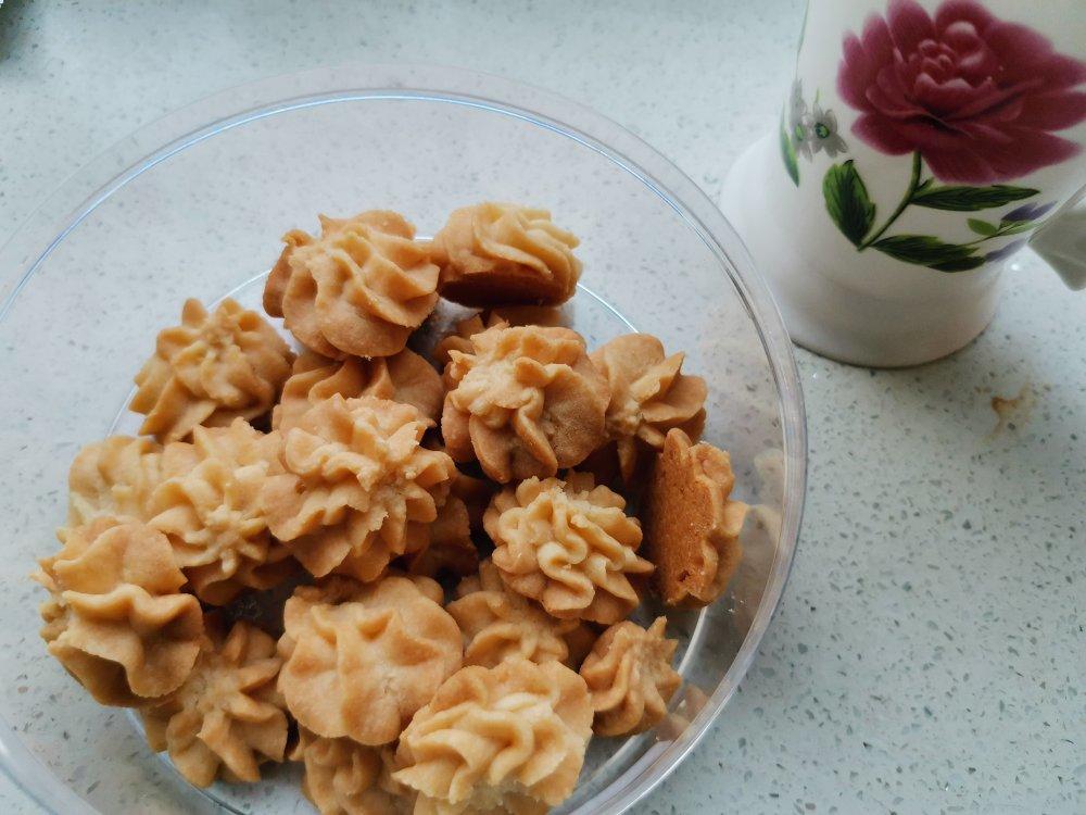 酥到掉渣的网红曲奇 牛油小花 媲美珍妮曲奇