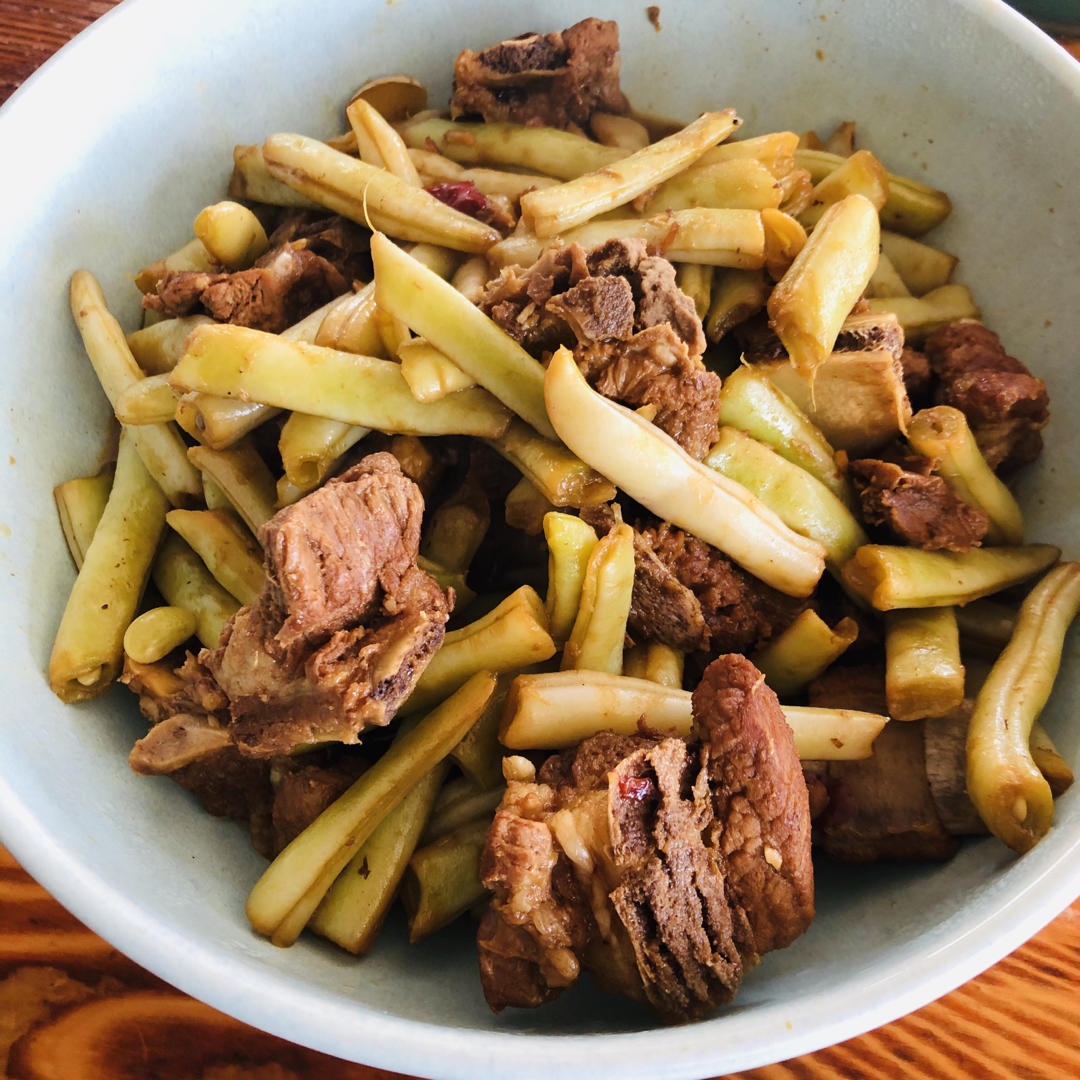 妈妈牌排骨炖豆角