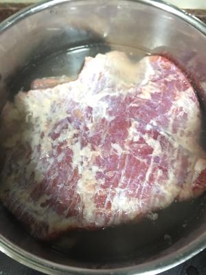 凉拌麻辣牛肉的做法 步骤1