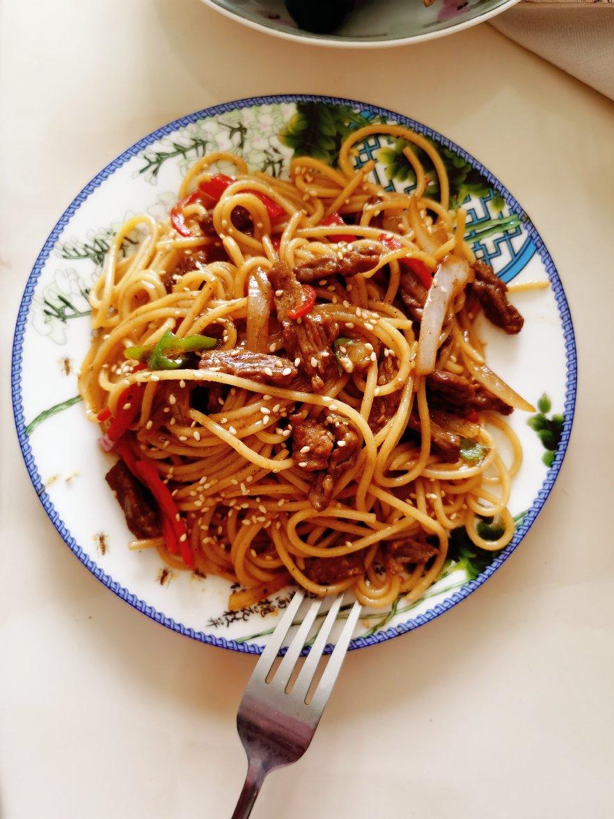 比餐厅好吃的黑椒牛柳意面🍝零失败简单教程
