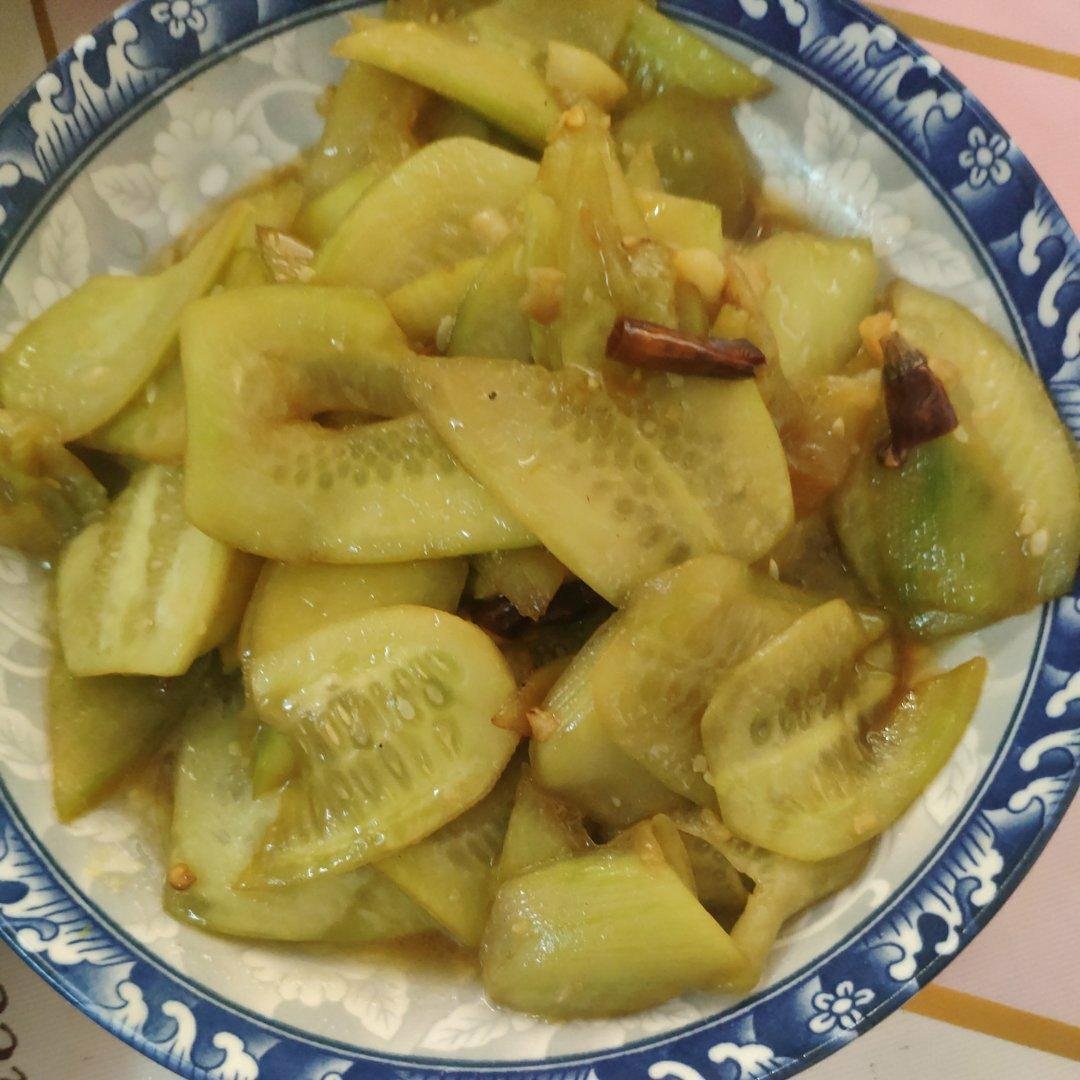 清炒小青瓜（快手菜）