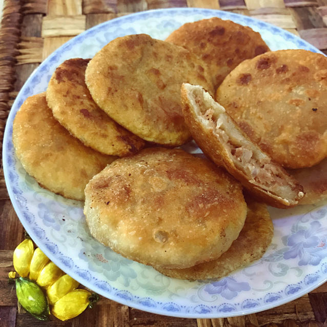 牛肉馅饼(附超详尽步骤图,从牛肉馅料调拌,到和面,更有海量馅饼包法图)