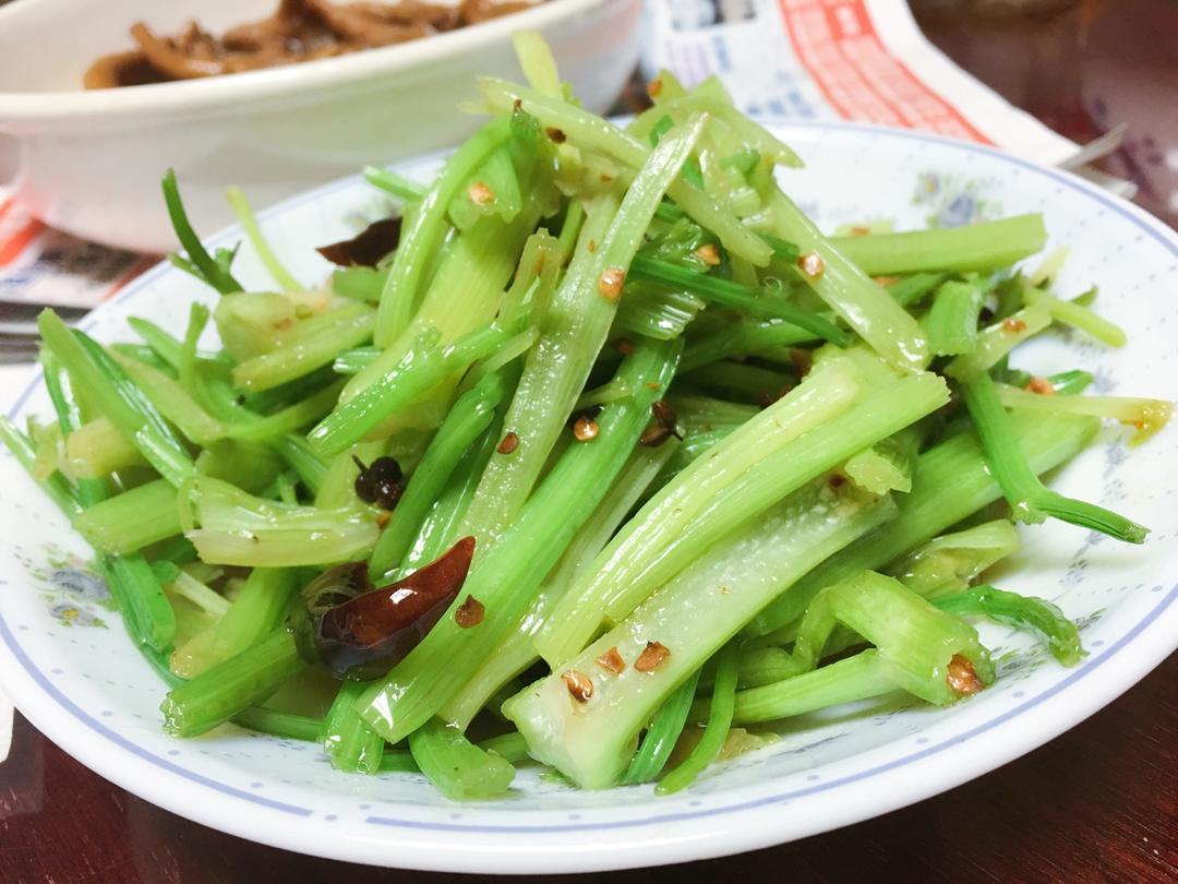 doris8069做的炝炒芹菜