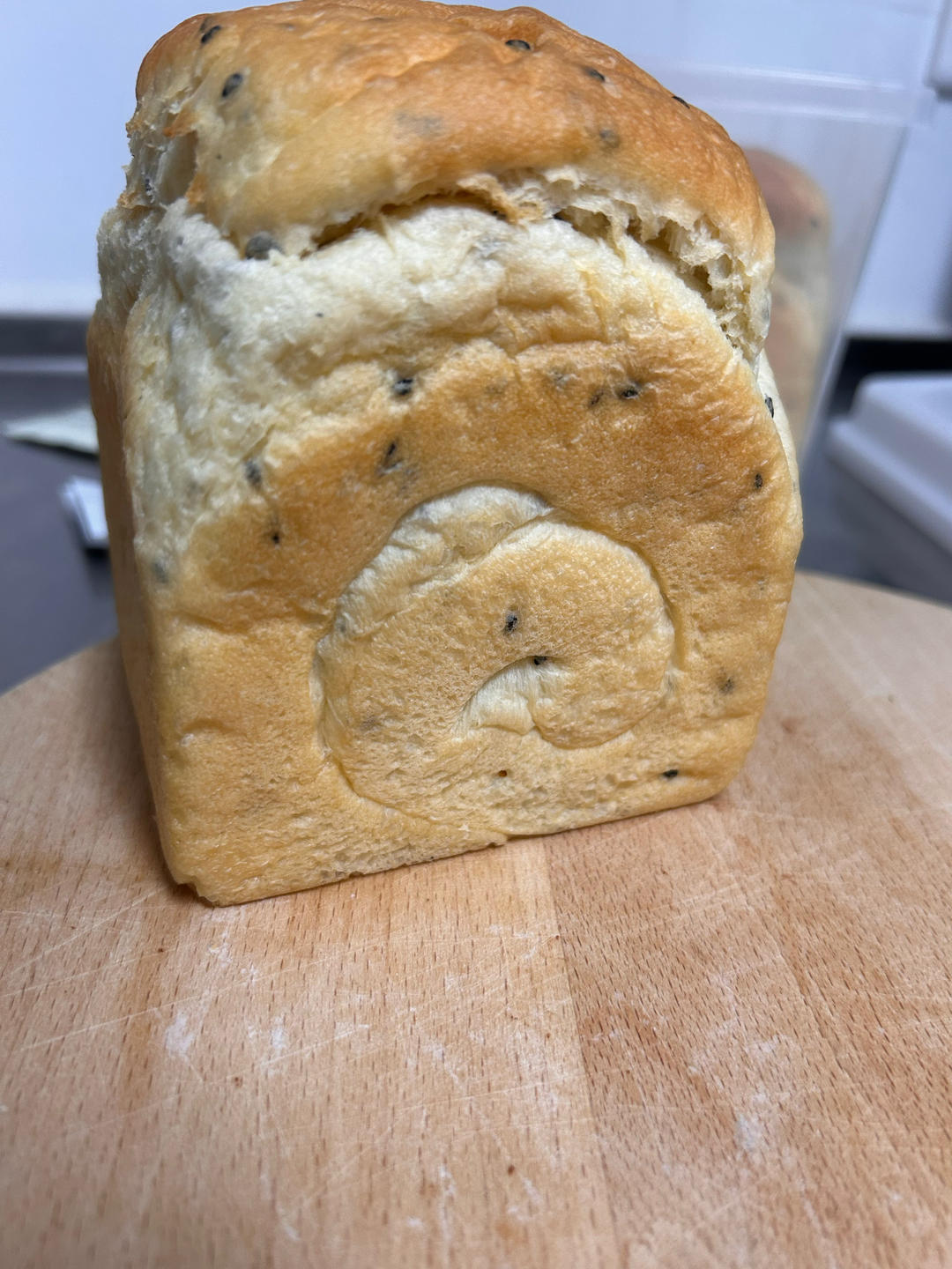 咸盐黑芝麻吐司