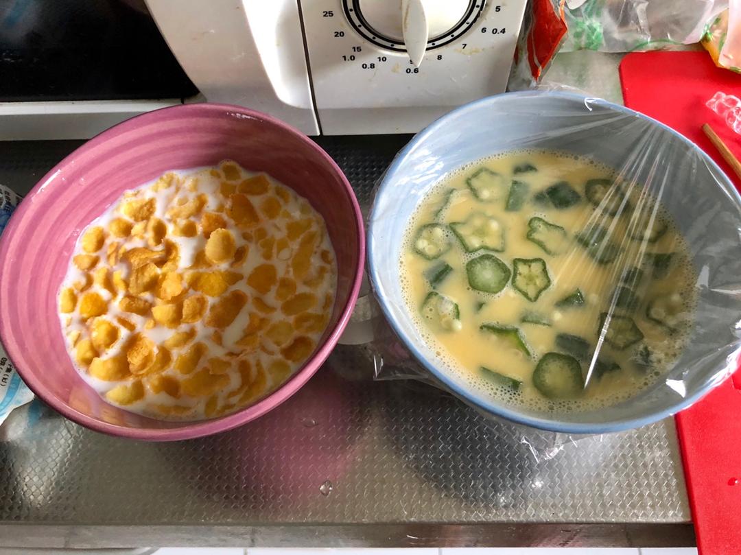 颜值控-做一朵开在碗里的花秋葵蒸水蛋