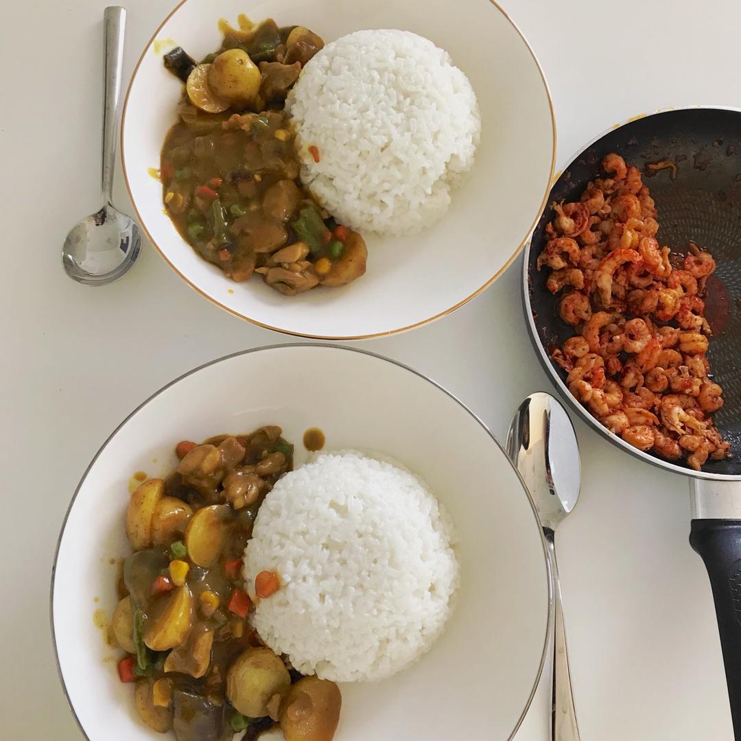 咖喱鸡肉饭