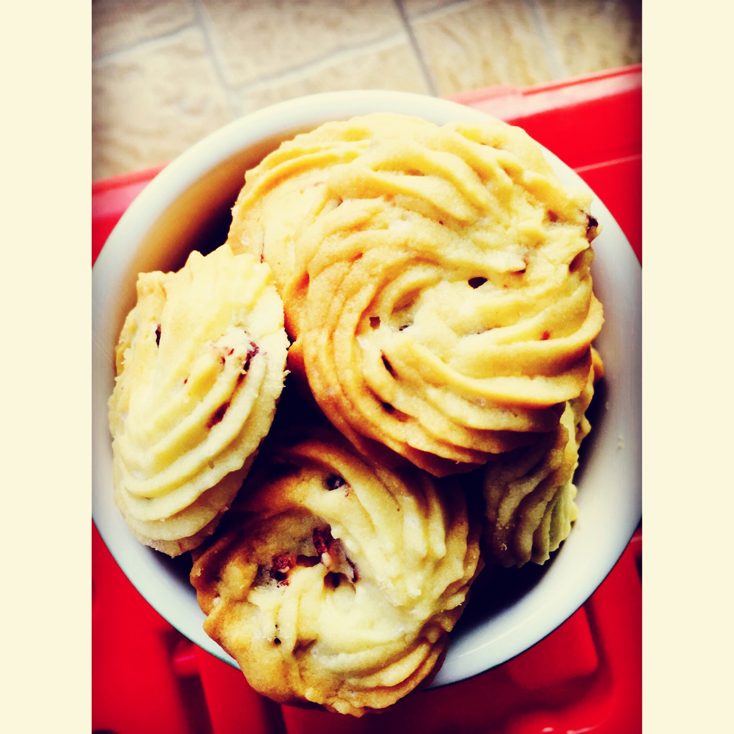 蔓越莓曲奇，挤花曲奇更美丽。