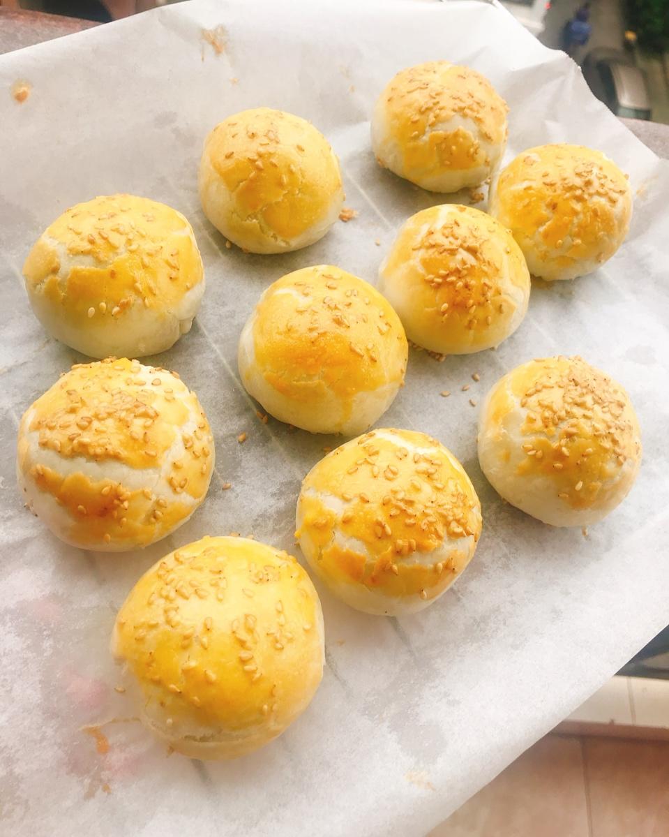 蛋黄酥~紫薯、抹茶、原味~花好月圆，中秋快乐~内附一次做六色蛋黄酥方法~