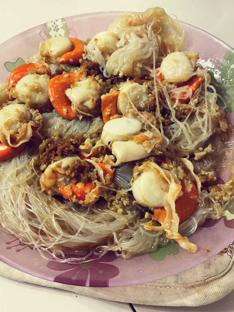 蒜蓉扇贝肉蒸粉丝