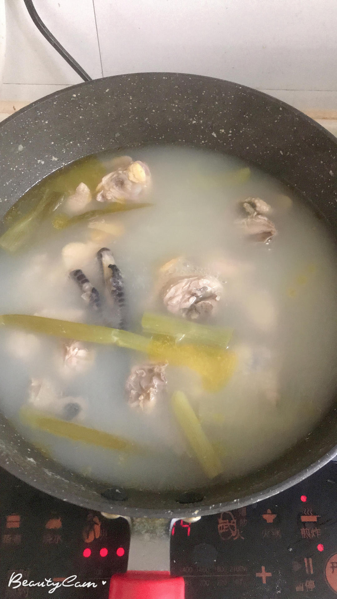 鲜美无敌：清炖鸡汤🐔