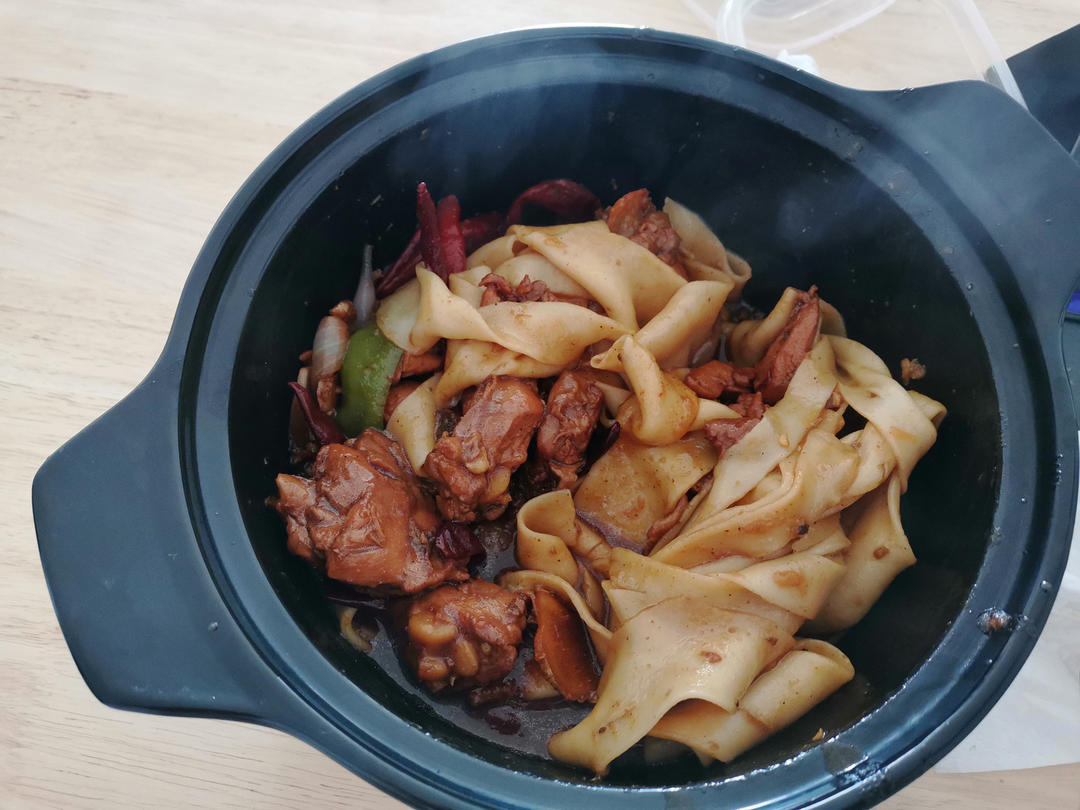 新疆沙湾大盘鸡
