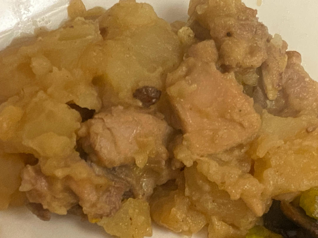土豆炖鸡块