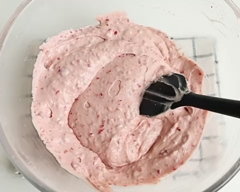 覆盆子/树莓脆皮冰淇淋🍦/高颜值少女心的做法 步骤15