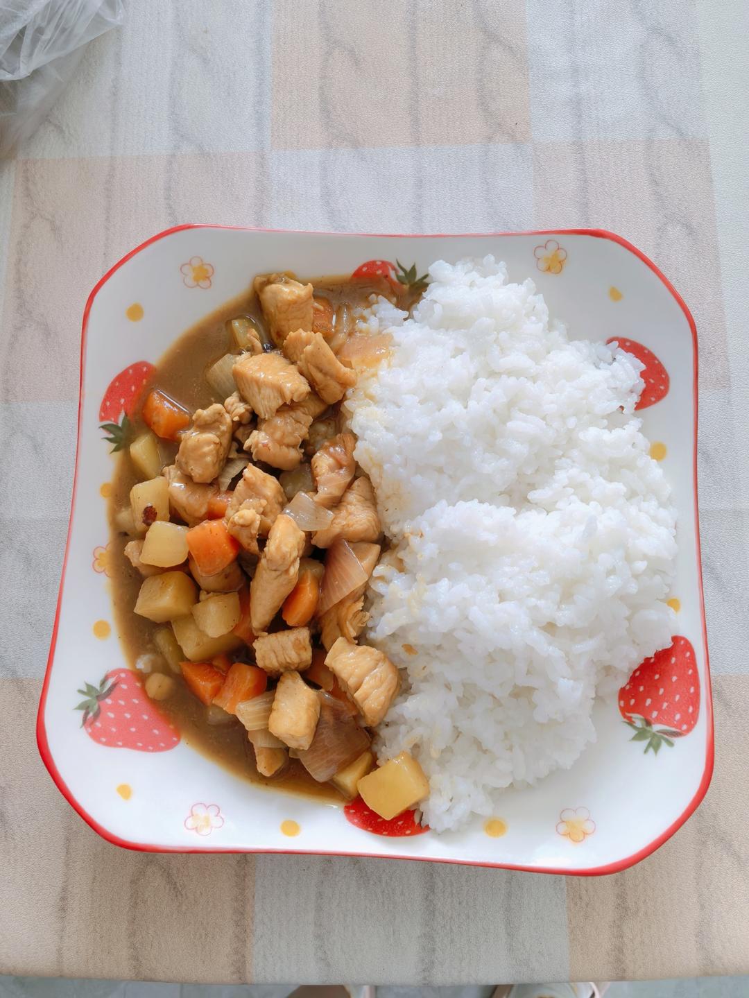 咖喱鸡块饭