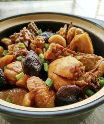 香菇板栗烧鸡的做法