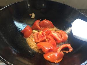 西红柿福鼎肉片汤的做法 步骤3