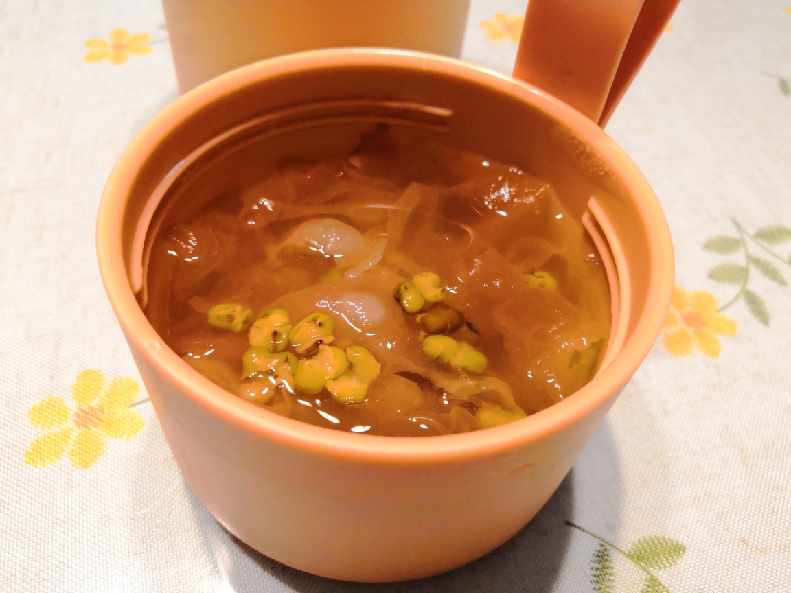 超简单快手银耳绿豆汤（焖烧杯）的做法
