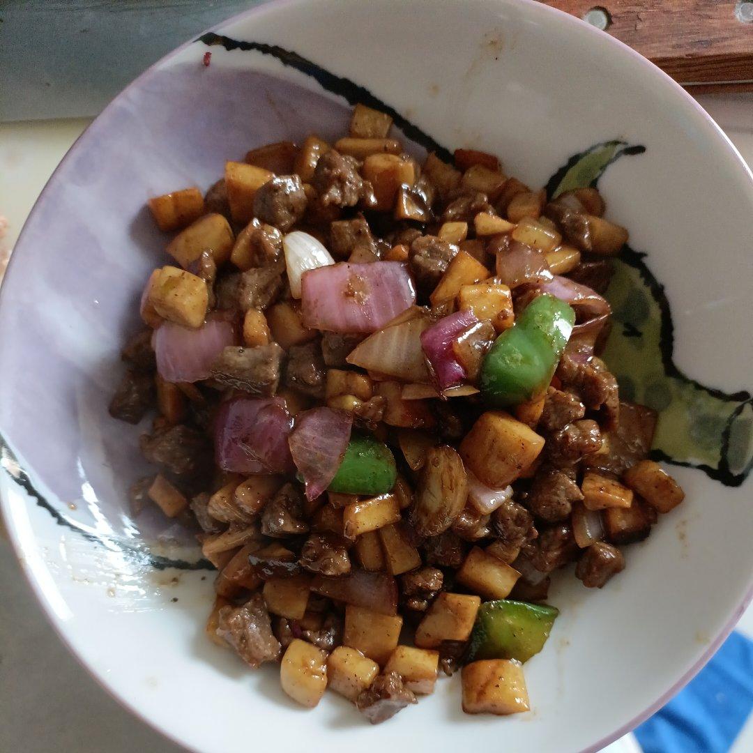 牛肉嫩度💯的黑椒杏鲍菇炒牛肉粒