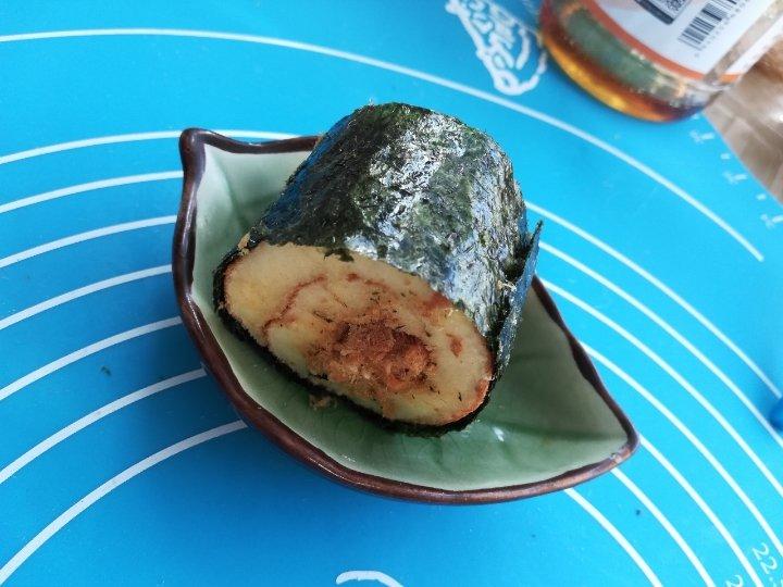 海苔肉松蛋糕卷