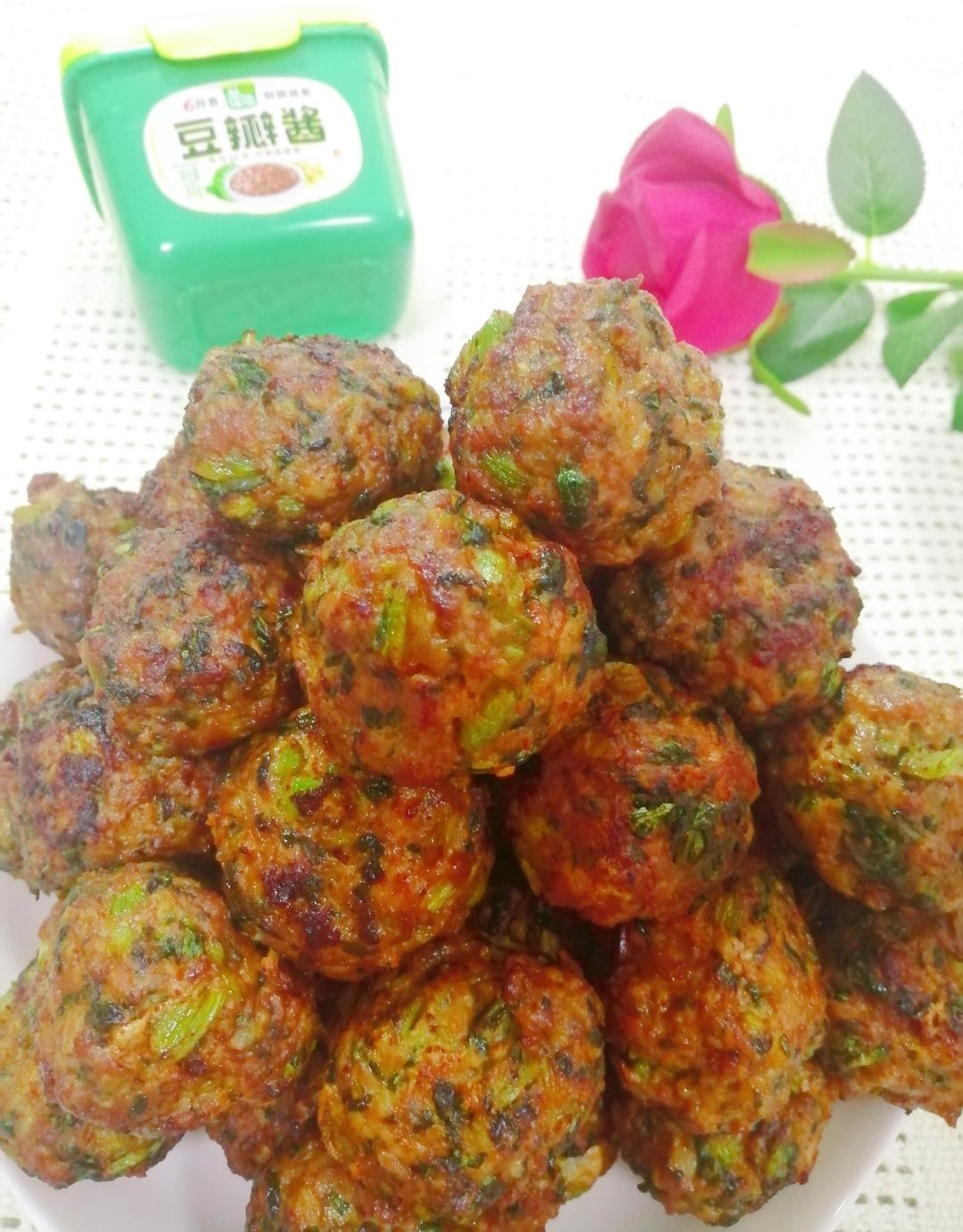 炸|万能超香酱香芥菜肉圆子