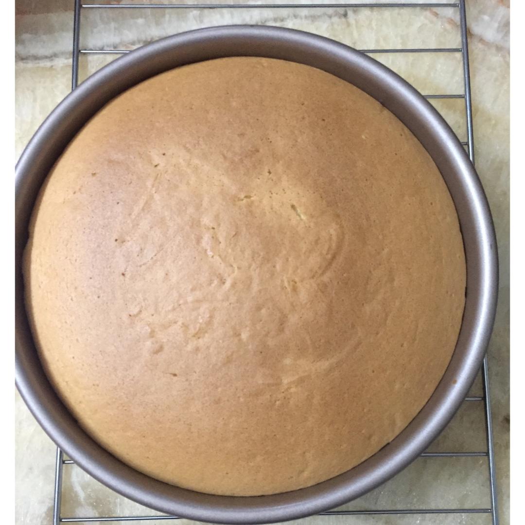 烤箱做蛋糕（戚风蛋糕的做法）