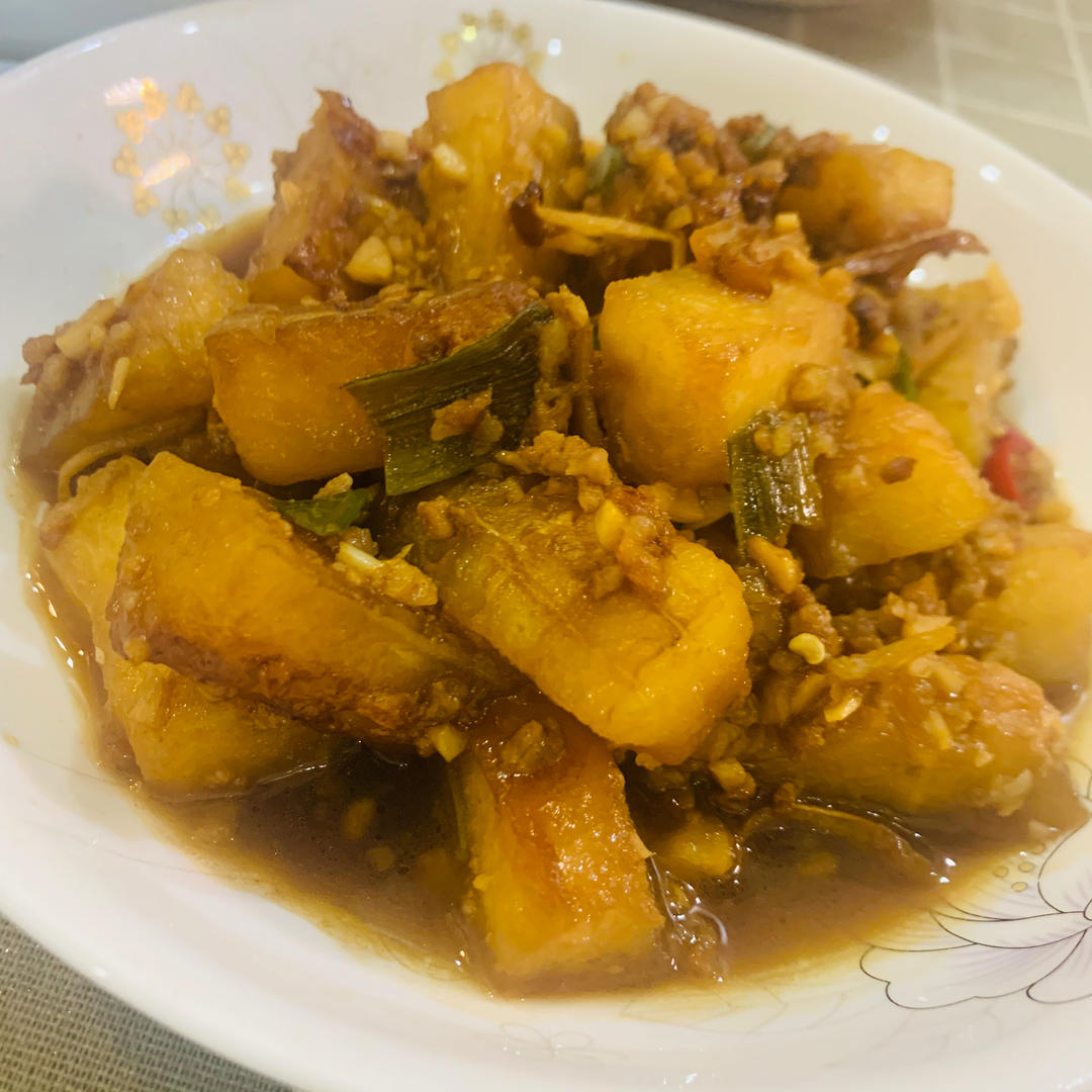 红烧冬瓜最完美做法，不加一滴水，瞬间秒杀红烧肉