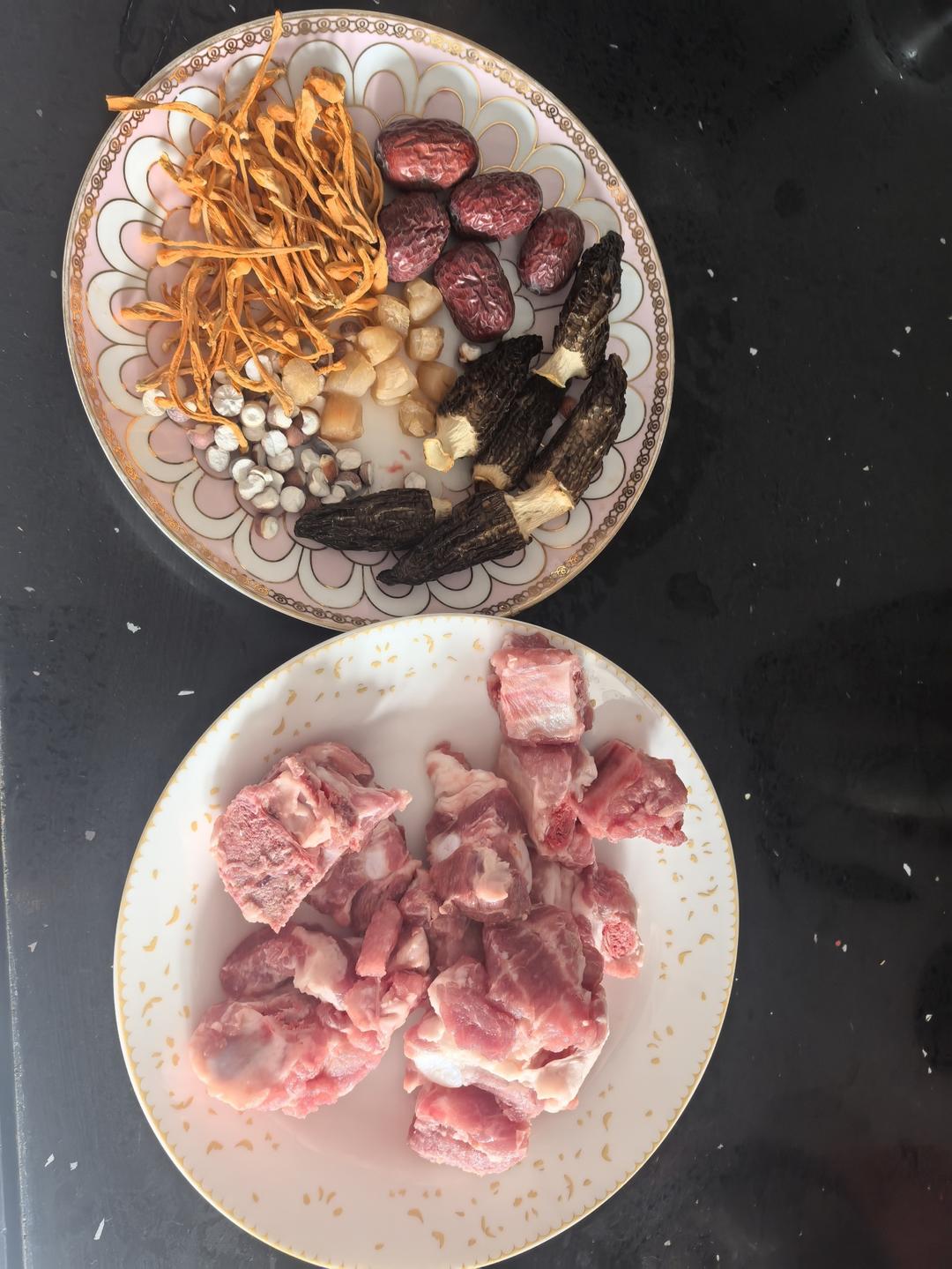 春天增强免疫力排骨汤