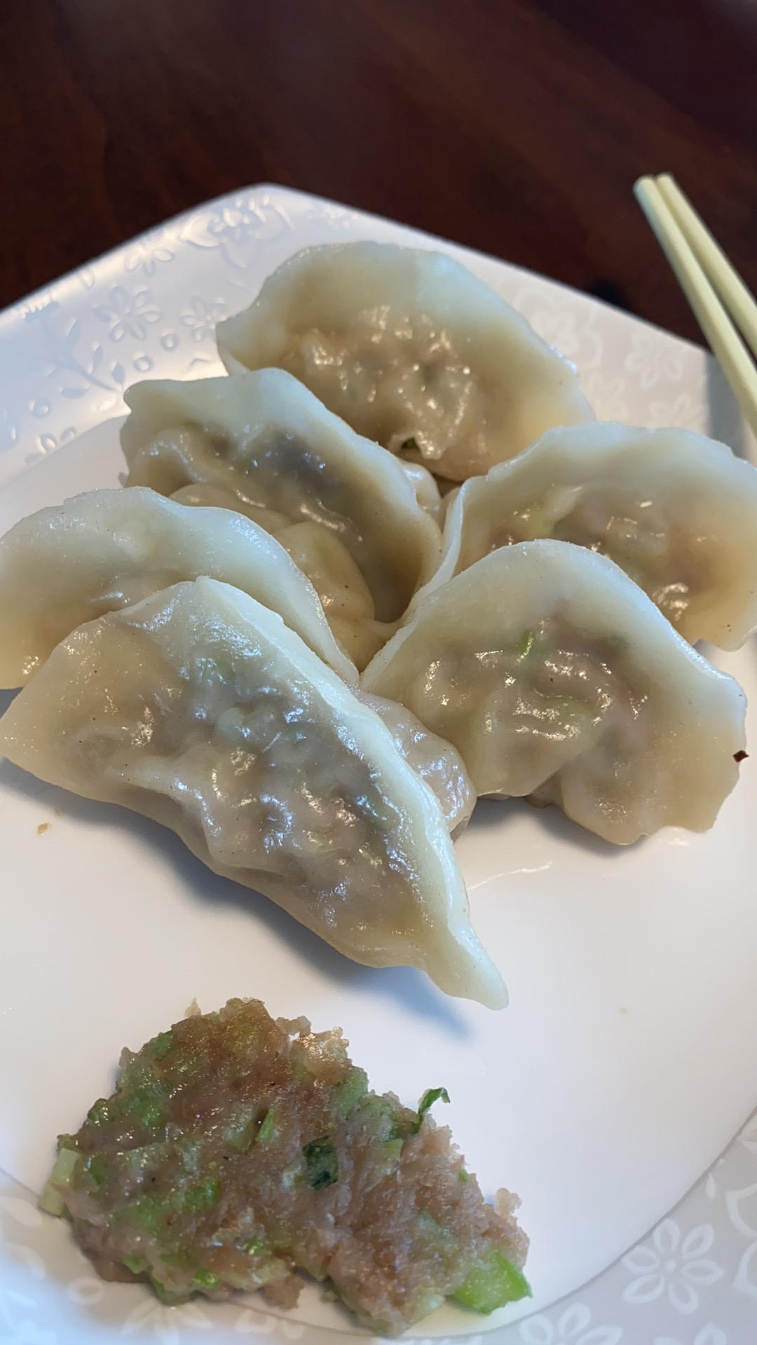 经典芹菜猪肉馅(不是经典我不发)